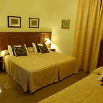 Loreto بيت ضيافة 4*