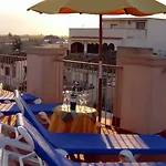 Loreto بيت ضيافة 4*